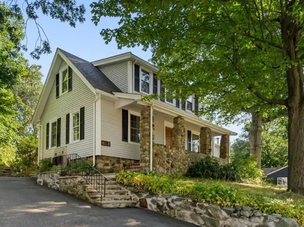 78 Forest St, Wakefield, MA 01880