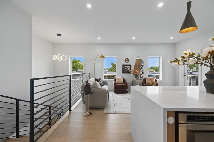 250 Bremen #8, Boston, MA 02128 - #3