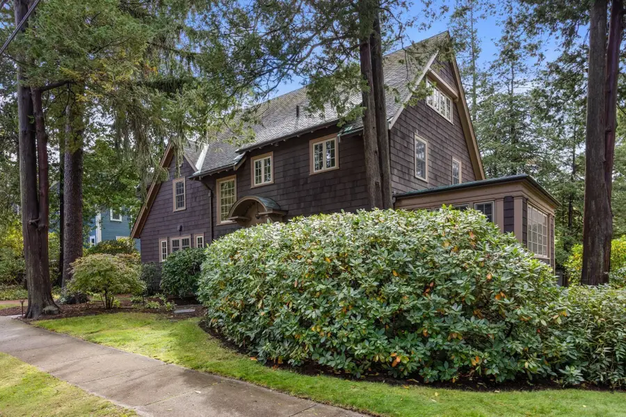 34 Hancock Ave, Newton, MA 02459 - #2