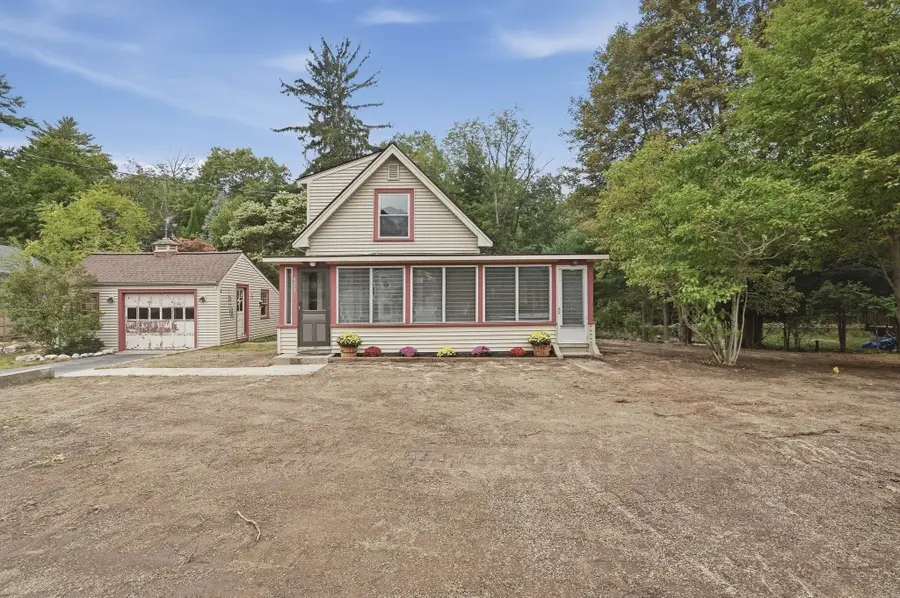 571 State St, Hanson, MA 02341 - #2