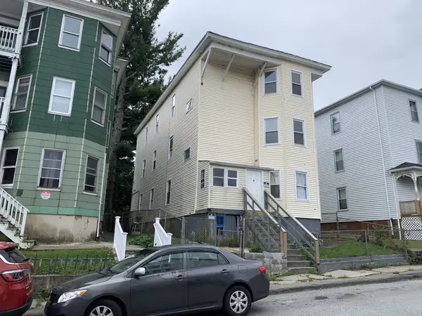 4 Mott St, Worcester, MA 01604
