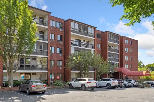 180 Green Street #411, Melrose, MA 02176