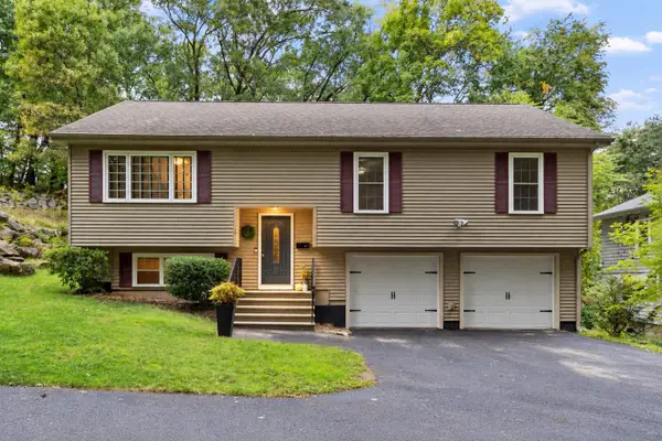 17 Teddy Road, Worcester, MA 01603