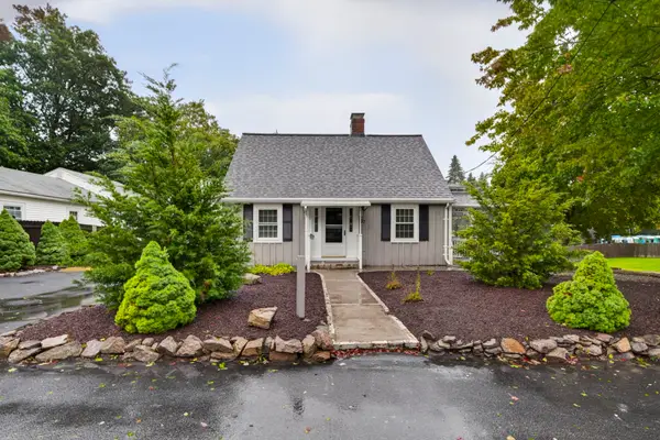 67 Trefton Dr, Braintree, MA 02184