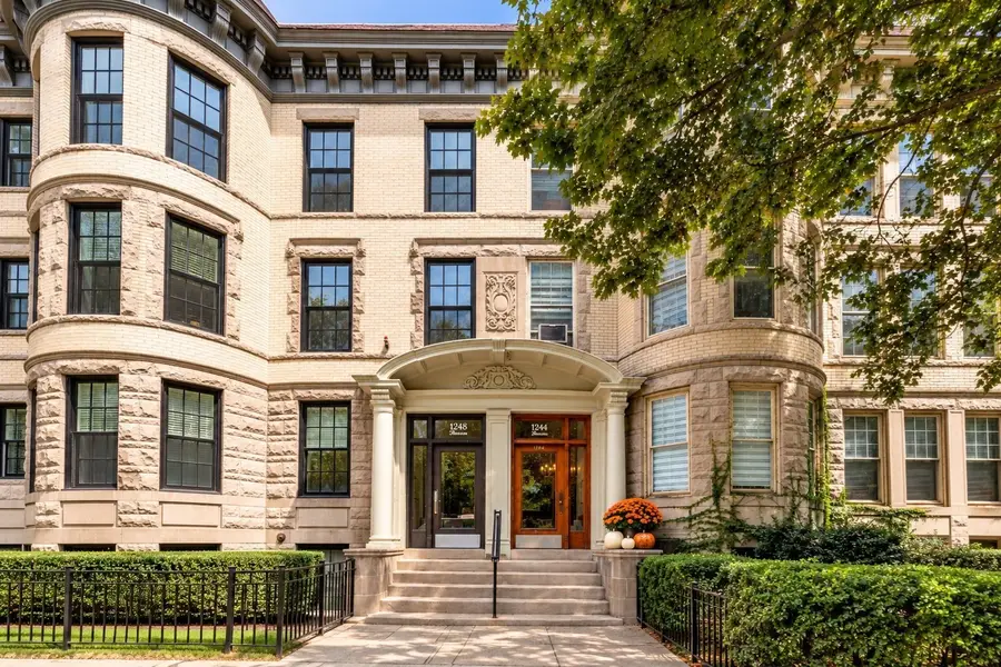 1244 Beacon St #1, Brookline, MA 02446 - #2