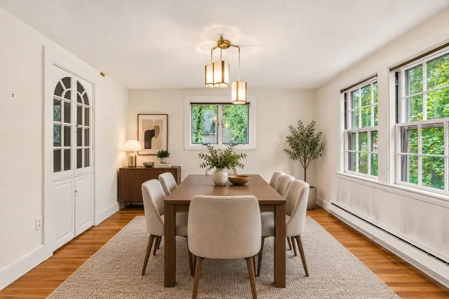 118 Oakdale Rd, Newton, MA 02461 - #3