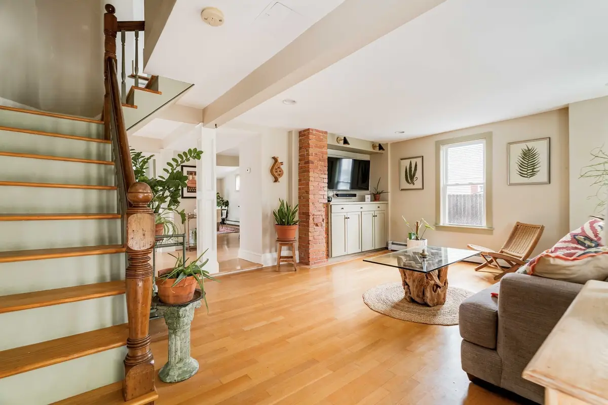 11 Byron St, Wakefield, MA 01880 - #1