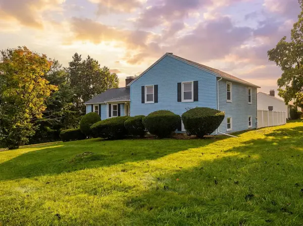 49 Anvil St, Agawam, MA 01030