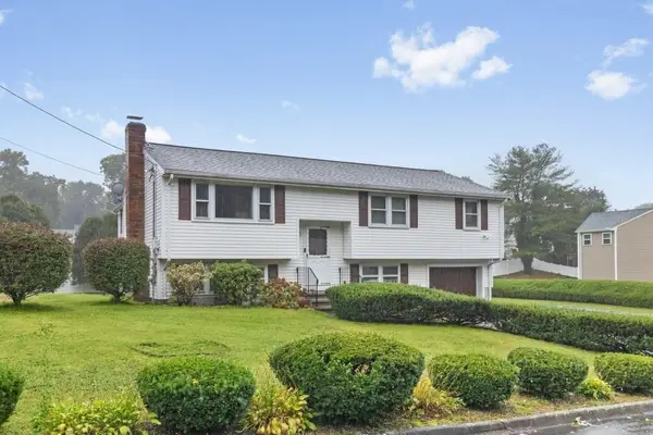 30 Lantern Ln, Randolph, MA 02368