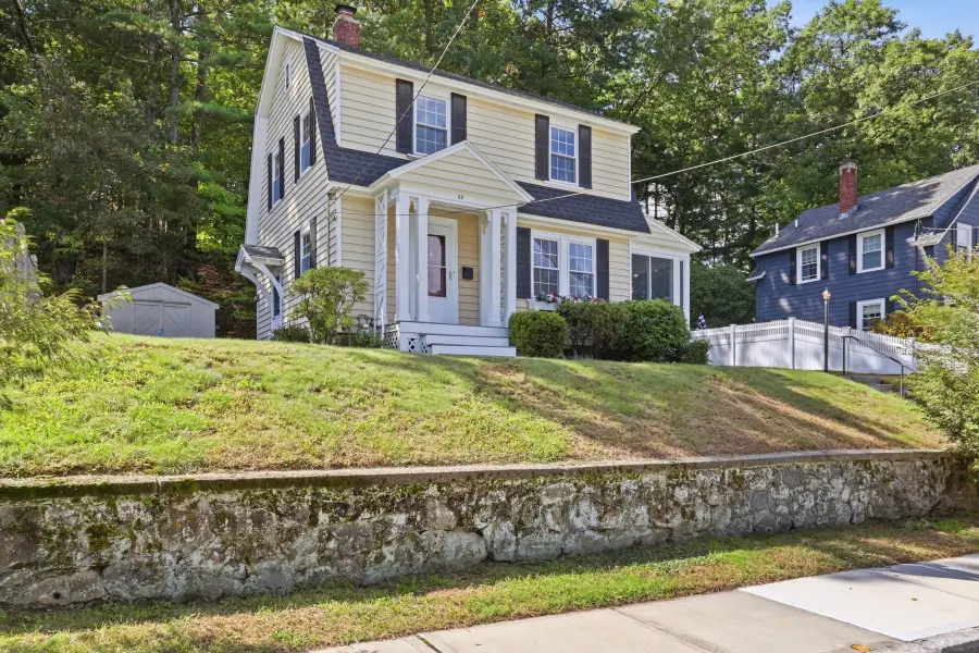 32 Enmore St, Andover, MA 01810 - #2