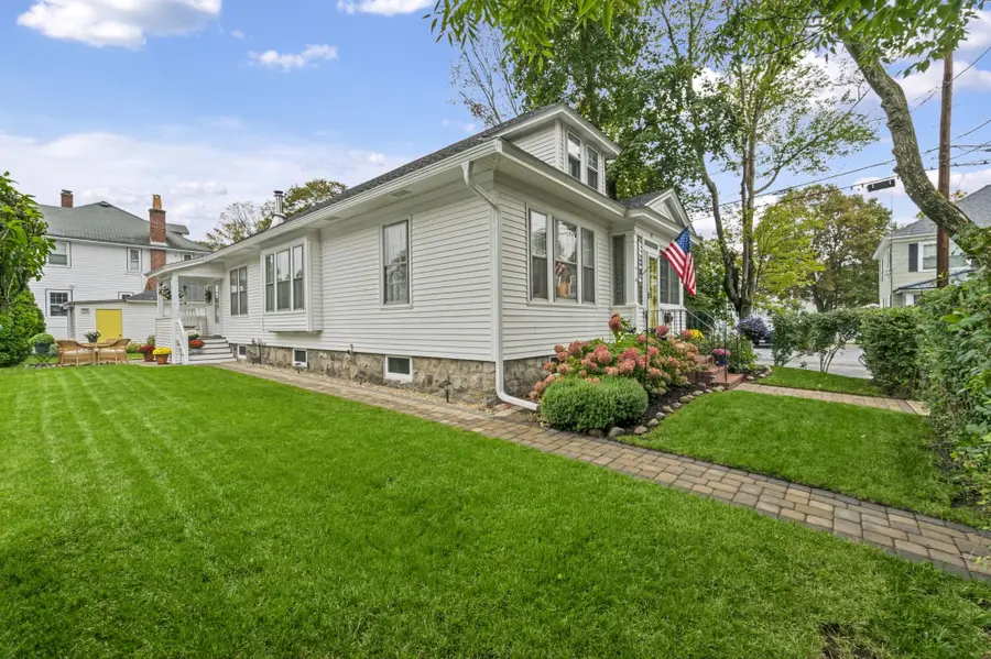 40 Quincy St, Methuen, MA 01844 - #2