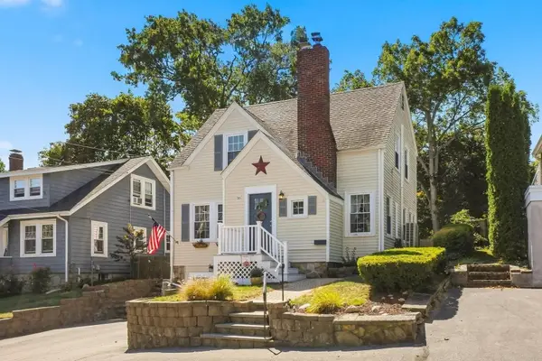 30 Hilldale Rd, Weymouth, MA 02190