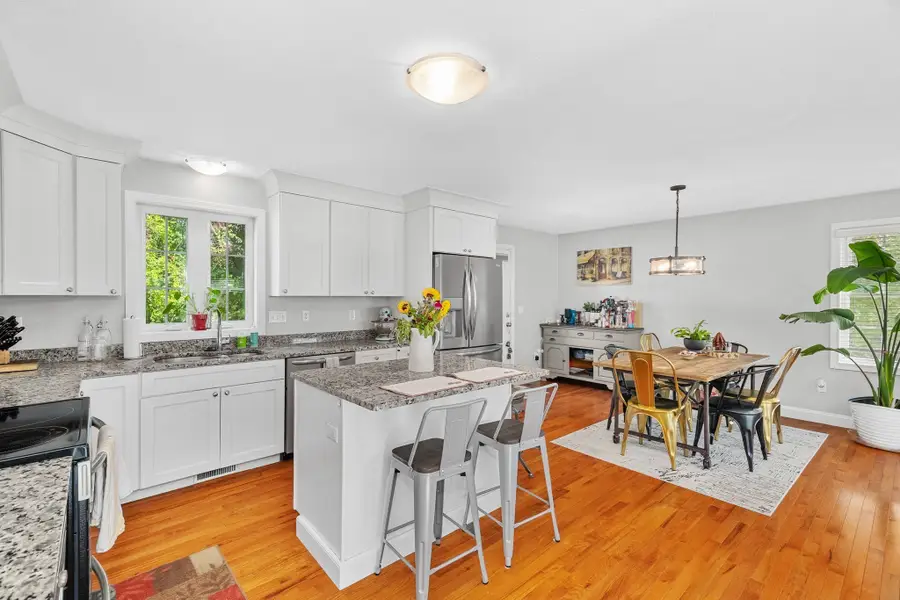 16 Liane Dr, Woonsocket, RI 02895 - #3