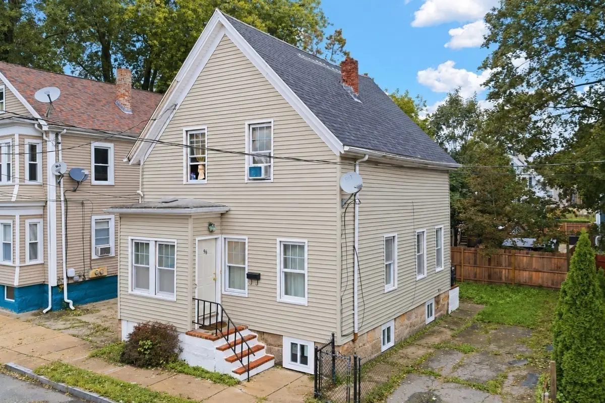 96 Pierce St, New Bedford, MA 02740 - #1