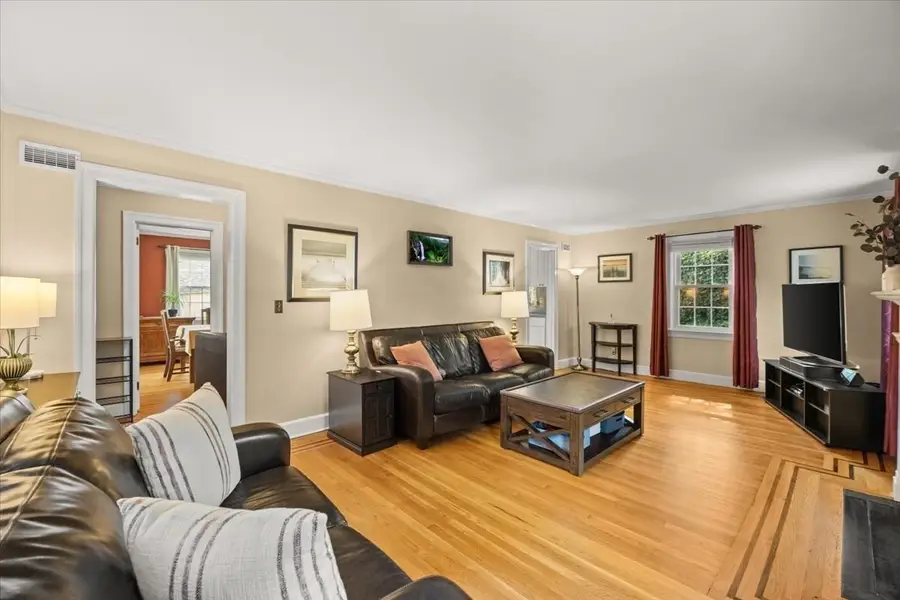 749 High St, Fall River, MA 02720 - #3