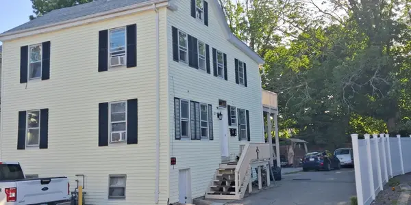 90 School, Taunton, MA 02780