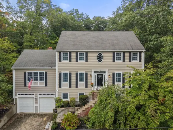55 Brook Farm Rd, Boston, MA 02132