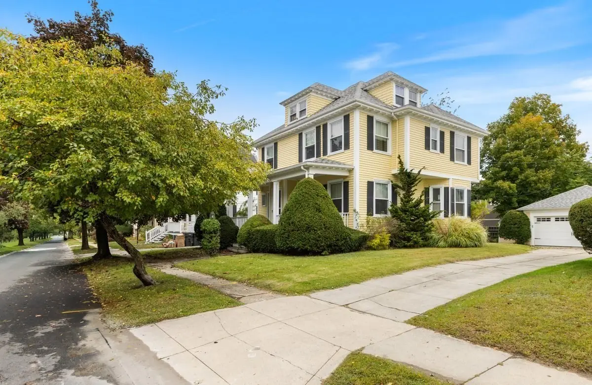 20 Lexington Ave, Haverhill, MA 01835 - #1