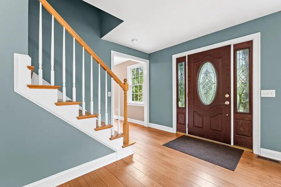 208 Sw Main St, Douglas, MA 01516 - #3
