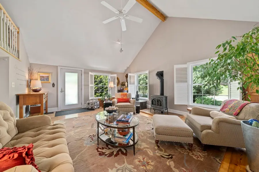 7 Elliot St, Kingston, MA 02364 - #3