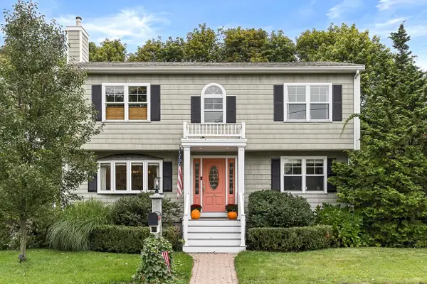 15 Millbrook Rd, Beverly, MA 01915