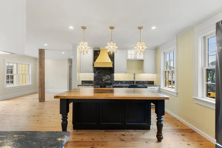 678 Massachusetts Ave #1, Lexington, MA 02421 - #2