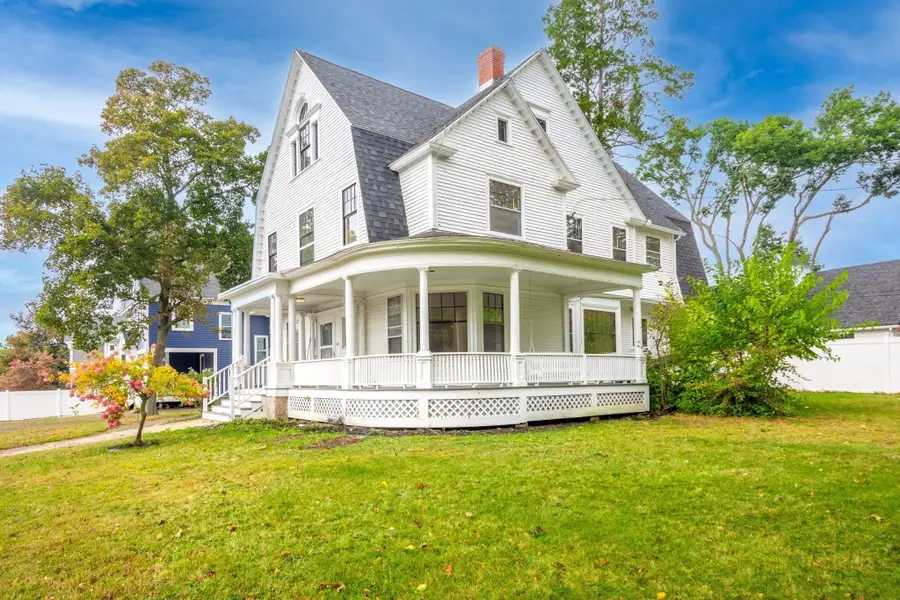 217 Lawrence St, Haverhill, MA 01830 - #3
