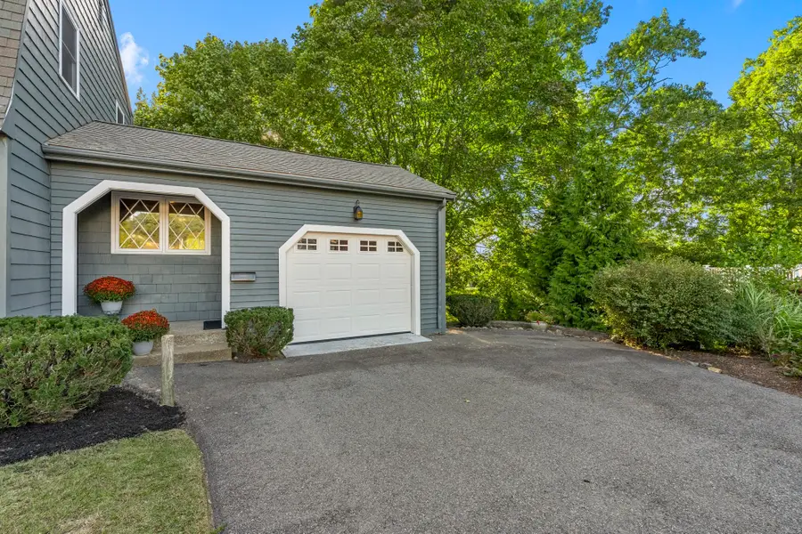 33 Old Carriage Lane, Braintree, MA 02184 - #3