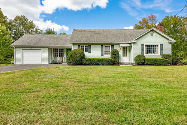 3056 Palmer St, Palmer, MA 01069