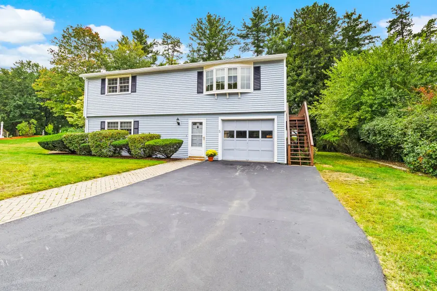 5 Memorial Dr, Northborough, MA 01532 - #2