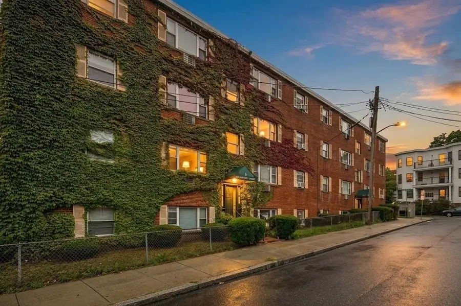 5 Melbourne St #2, Boston, MA 02124 - #2