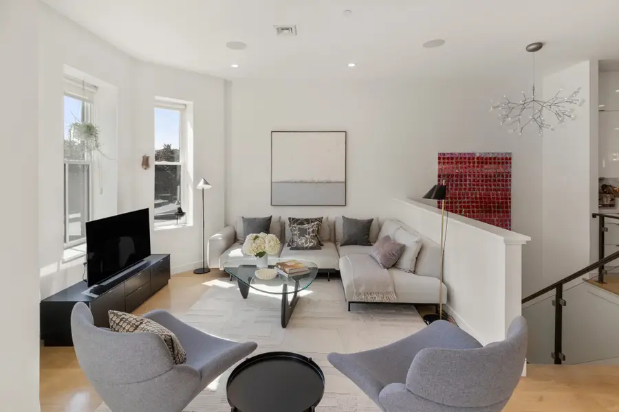 429 Columbus Ave #2, Boston, MA 02116 - #3
