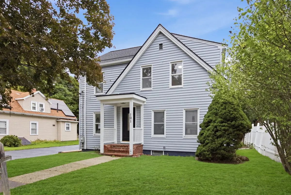 101 Central St, Rockland, MA 02370 - #1