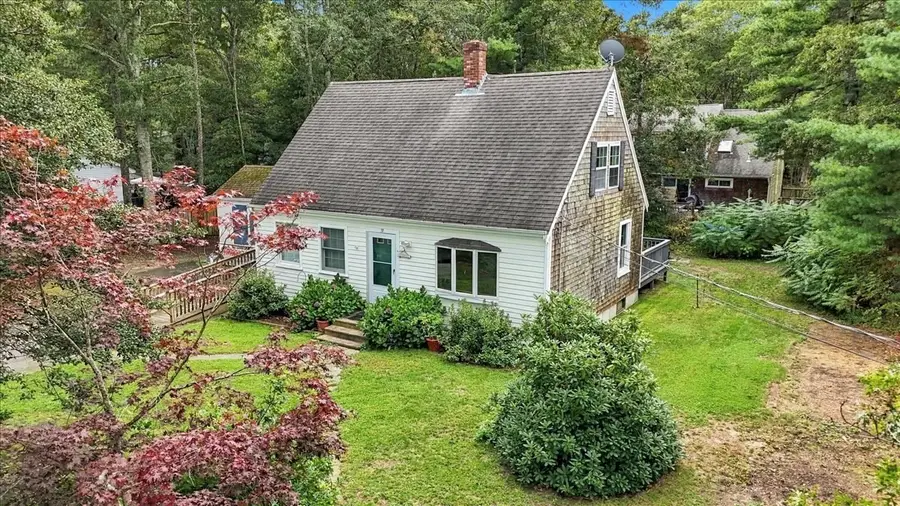 37 Gooseberry Ln, Marstons Mills, MA 02648 - #2