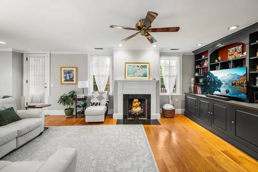 54 Chestnut St #3, Boston, MA 02129 - #2