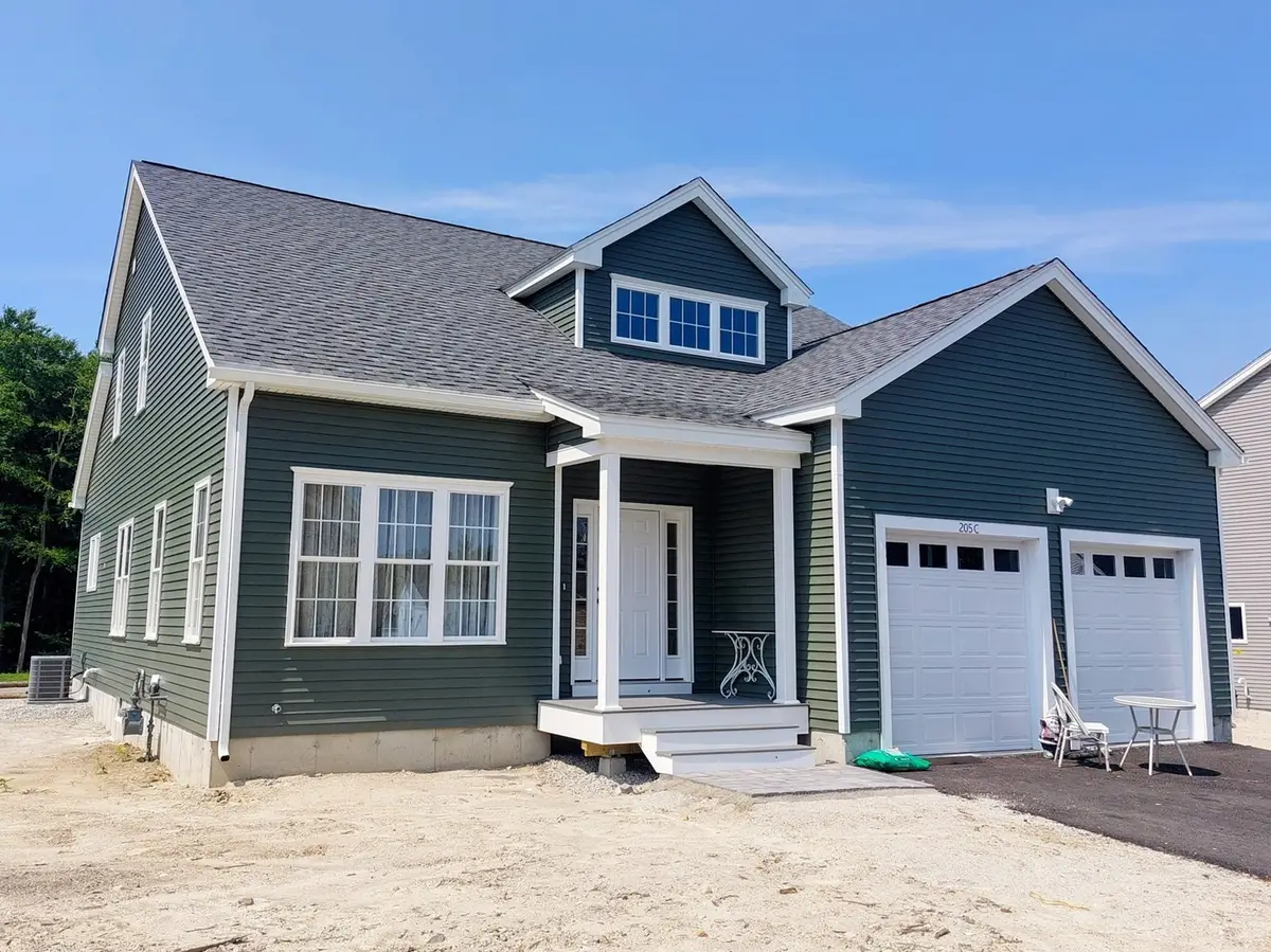 21C Crownshield #21C, Uxbridge, MA 01569 - #1