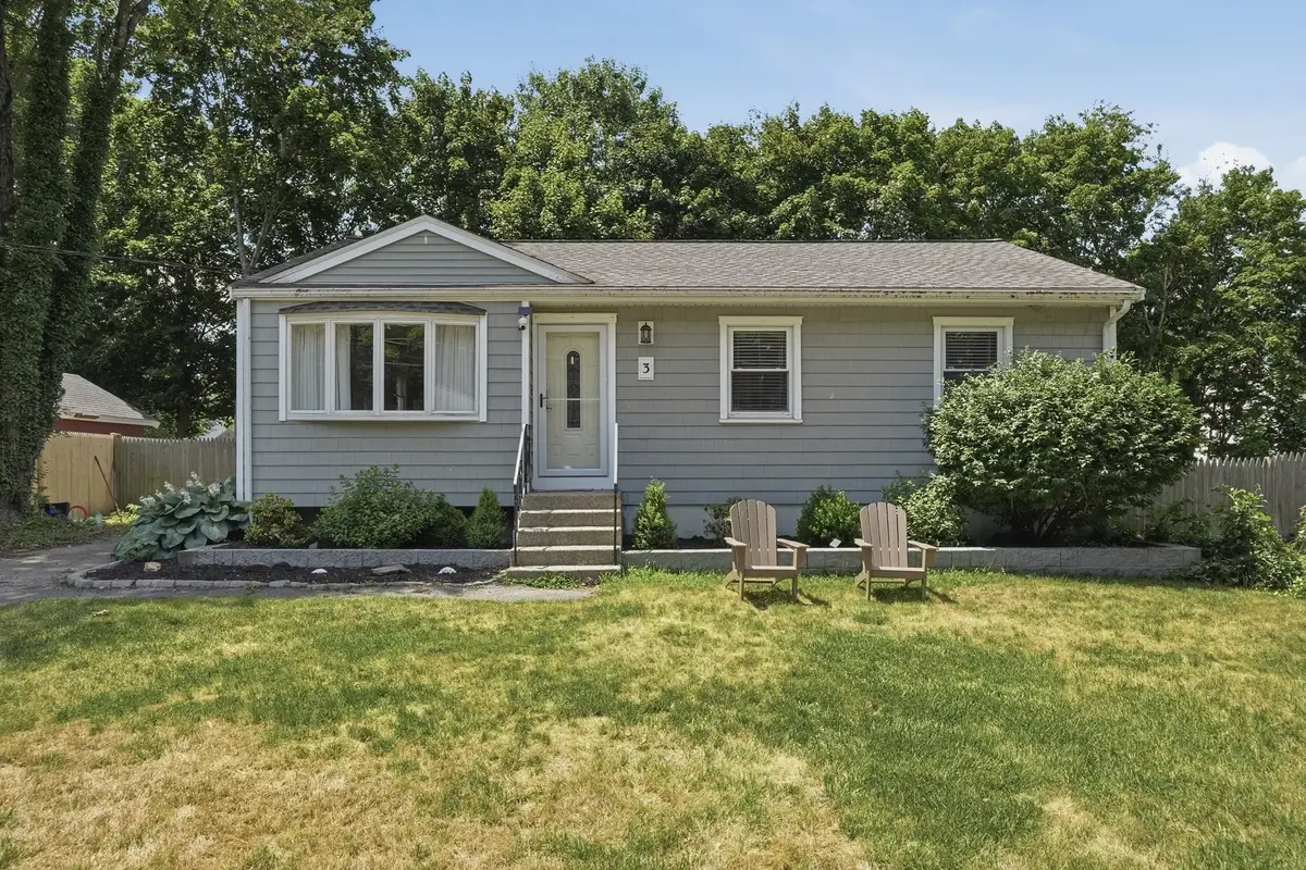 3 Carol Lane, Medway, MA 02053 - #1