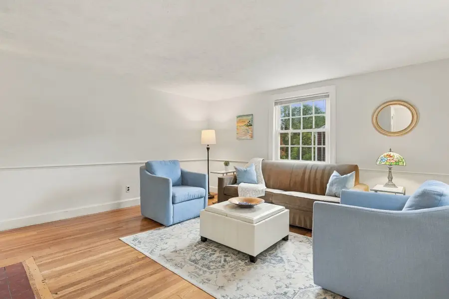 12 Riverside Dr, Kingston, MA 02364 - #3