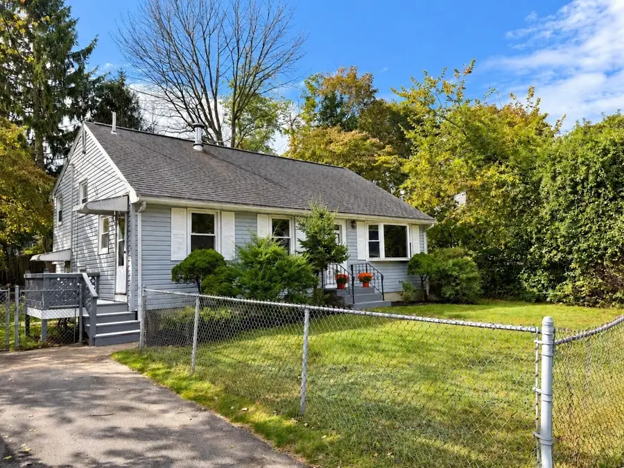 110 Hubbard Ave, Brockton, MA 02301 - #3