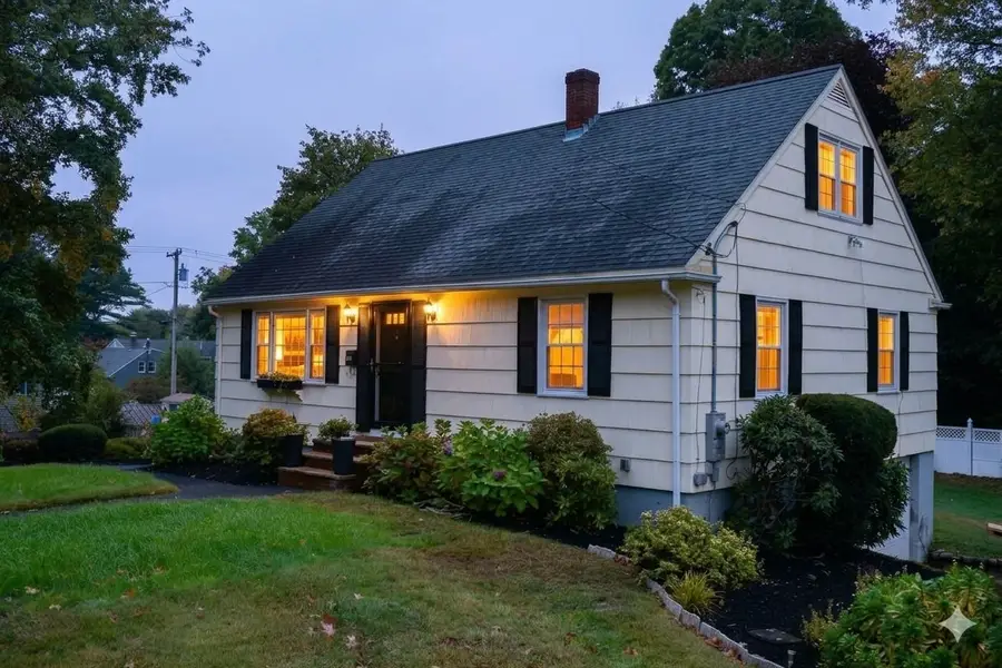 107 Gardner St, Groveland, MA 01834 - #2