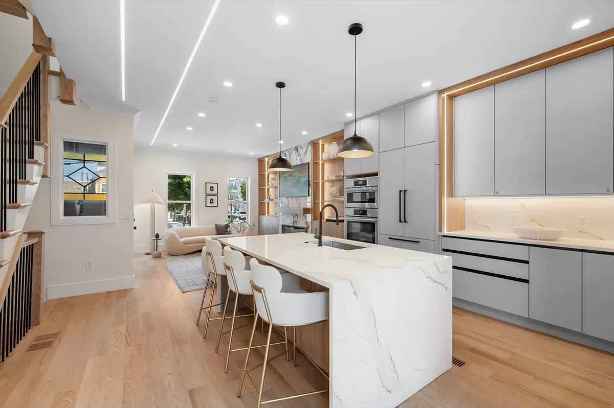 39 G St, Boston, MA 02127 - #1