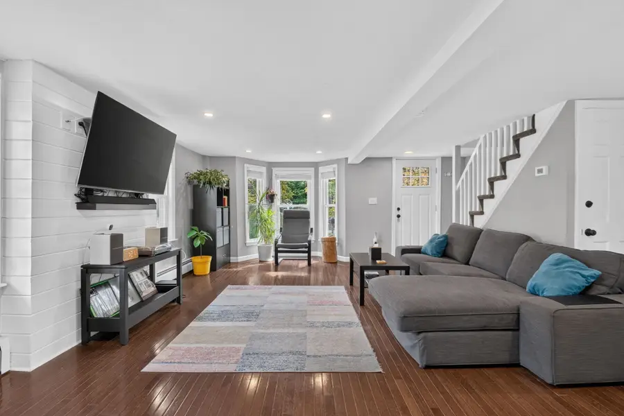 81 Littleton Rd, Chelmsford, MA 01824 - #2