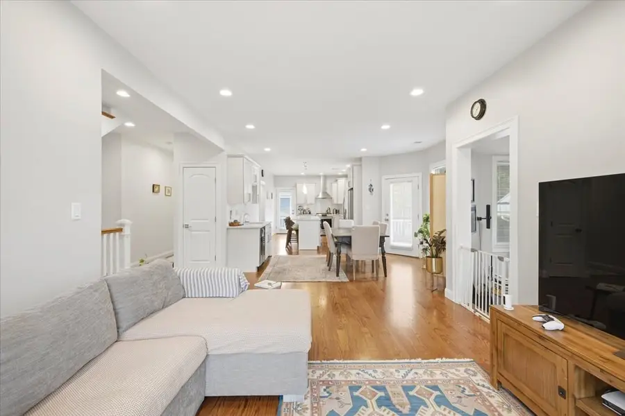 15 Ricker Rd #2, Newton, MA 02458 - #2