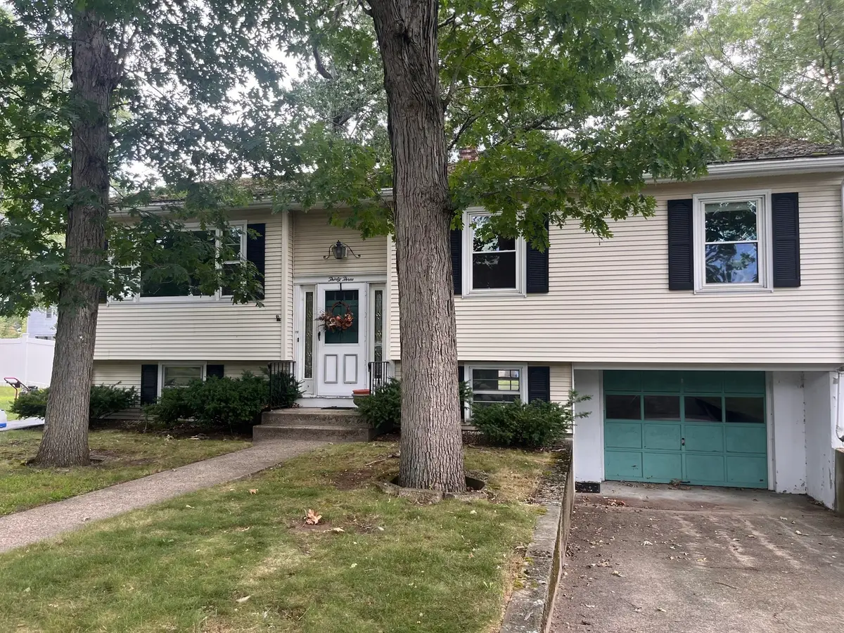 33 Rand Ave, Attleboro, MA 02703 - #1