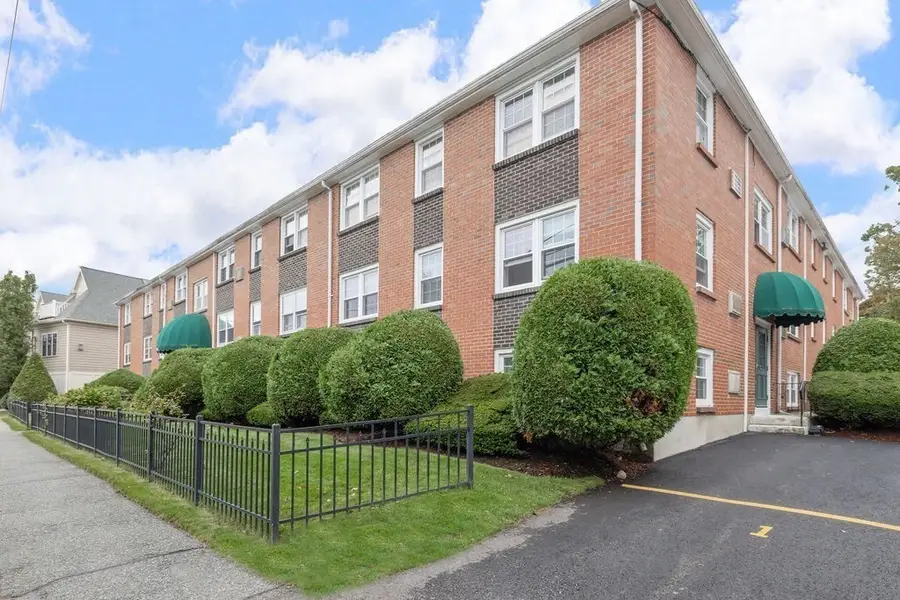 210 Hillside Ave #32, Needham, MA 02494 - #2