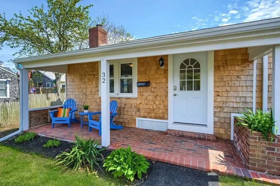 32 Washington Ave Ext, Hyannis, MA 02601 - #2