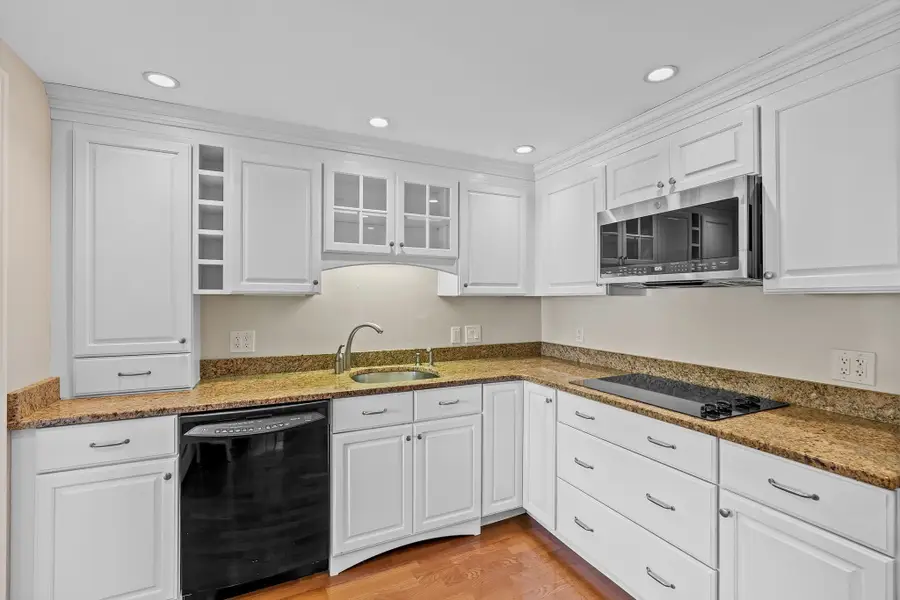75 Grove Street #427, Wellesley, MA 02482 - #3