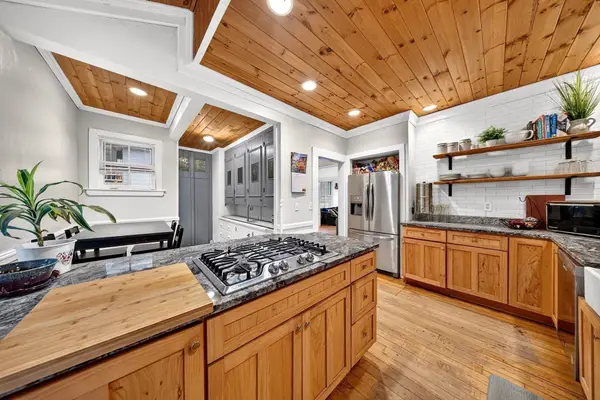 18 Bancroft Park #18, Hopedale, MA 01747