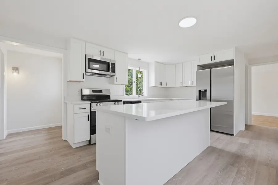 16 Westmont Cir, Shrewsbury, MA 01545 - #3
