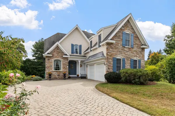 52 High St, Chelmsford, MA 01824